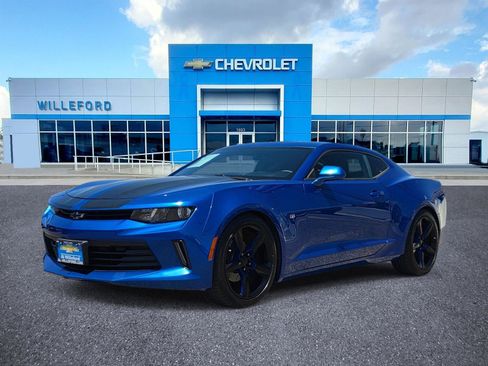 Used 2016 Chevrolet Camaro LT w/ Technology Package RWD image 1