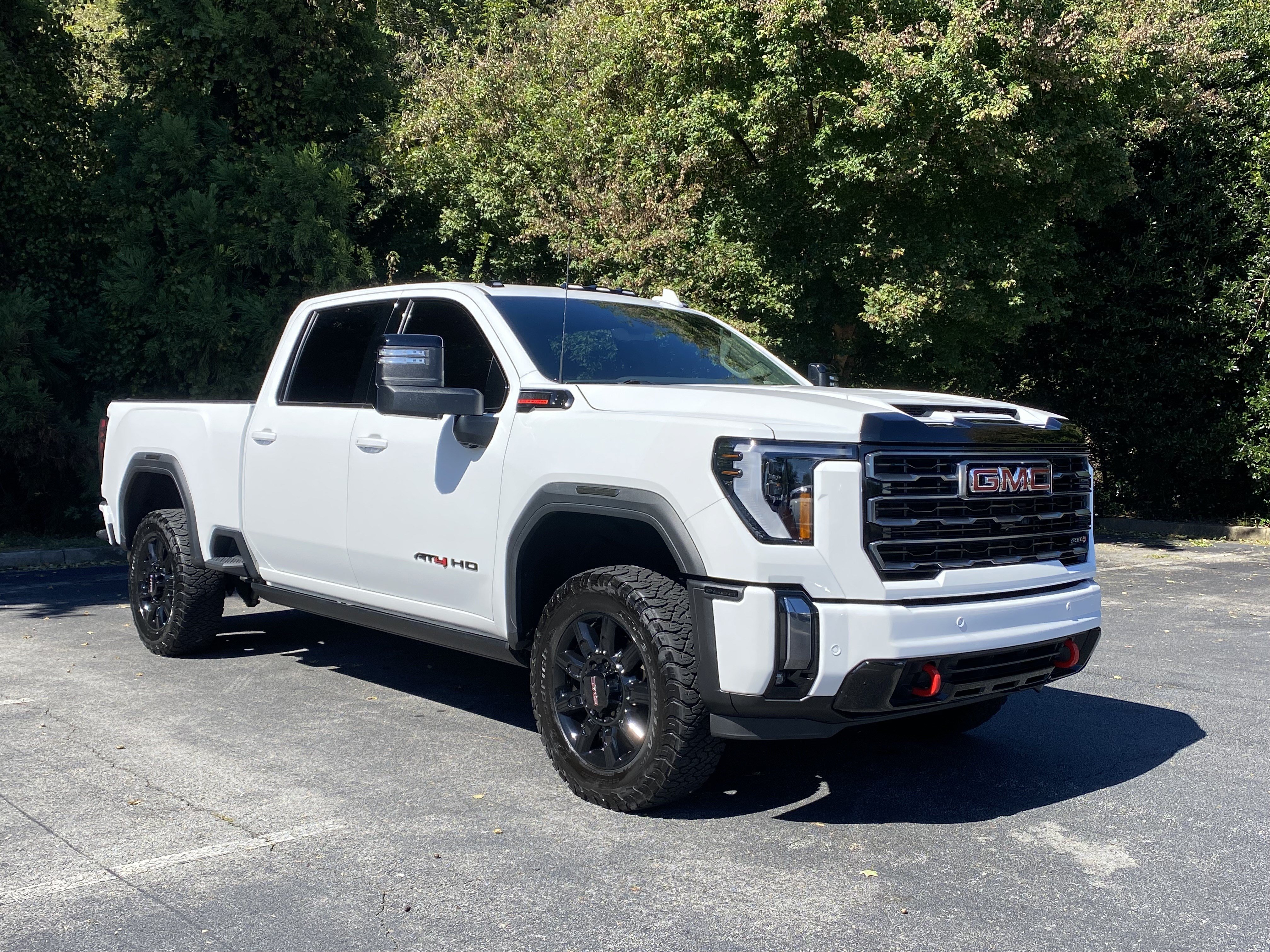 Used 2024 GMC Sierra 2500 AT4 w/ AT4 Premium Plus Package AWD/4WD image 2