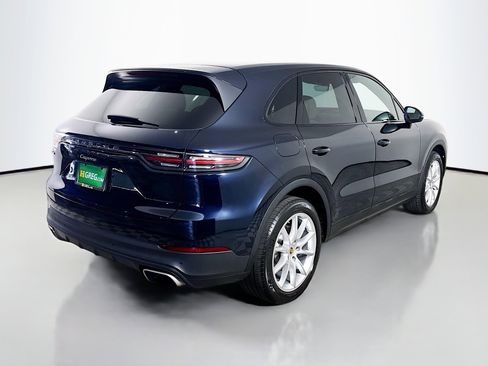 Used 2021 Porsche Cayenne image 10