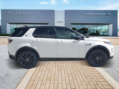 Certified 2025 Land Rover Discovery Sport Dynamic SE AWD/4WD image 4