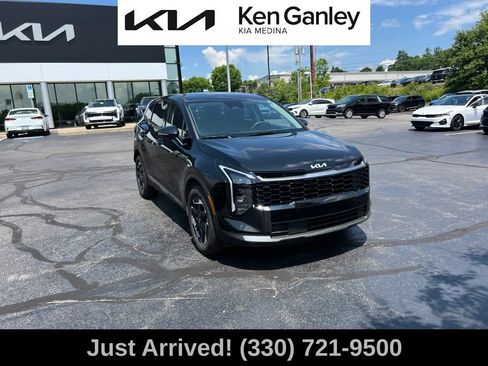 Certified 2026 Kia Sportage S AWD/4WD image 3