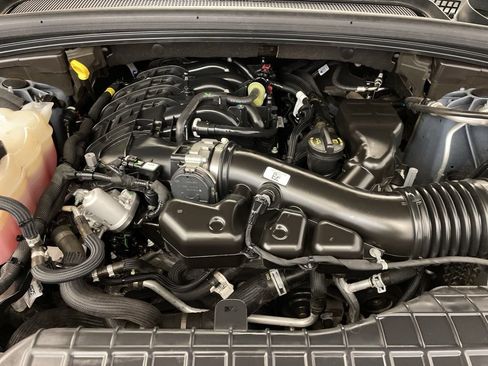 Certified 2025 Jeep Grand Cherokee L Altitude AWD/4WD image 27