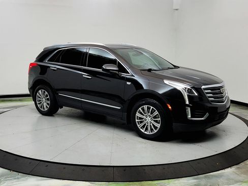Used 2017 Cadillac XT5 Luxury w/ Driver Awareness Package image 3