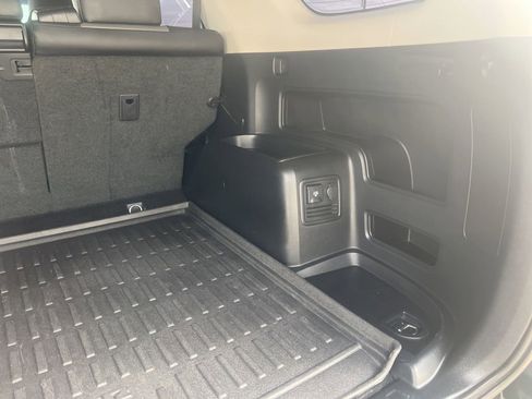 Used 2022 Toyota 4Runner SR5 Premium image 33