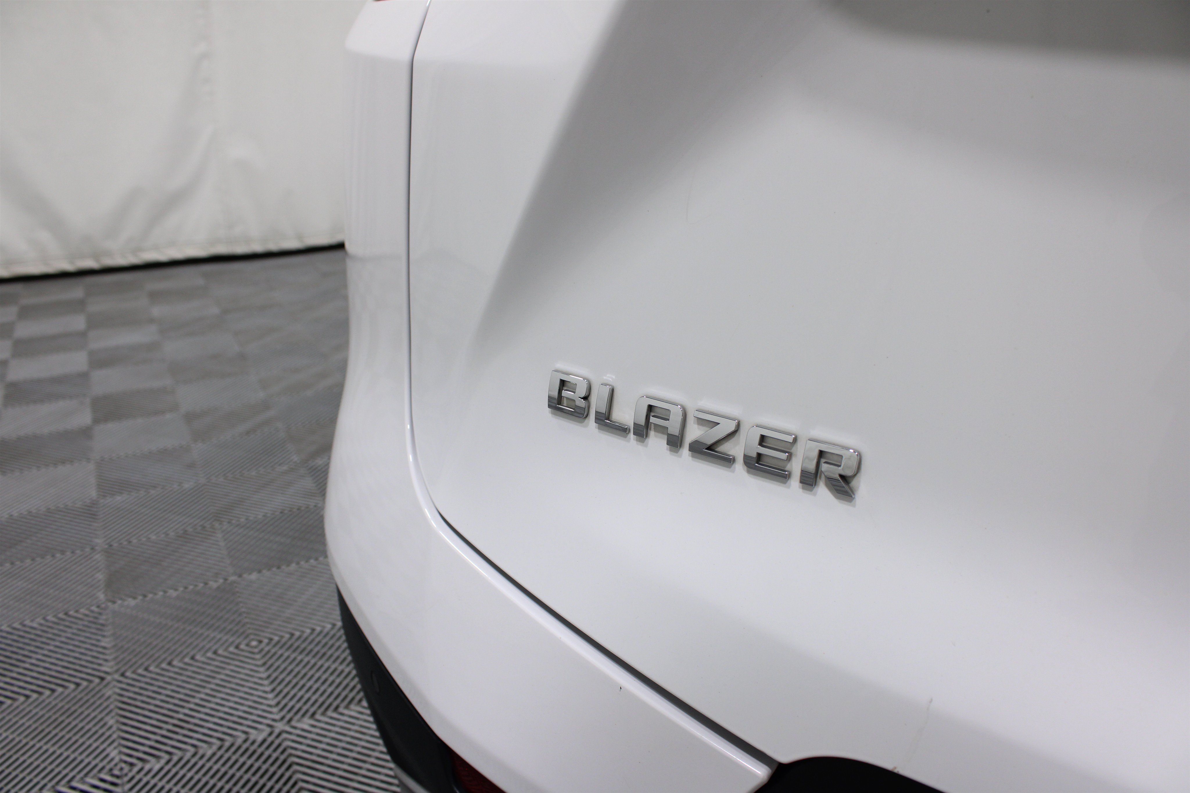 Used 2020 Chevrolet Blazer LT FWD image 27