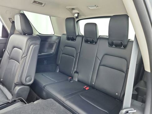 Used 2025 Nissan Pathfinder SL w/ SL Premium Package image 38