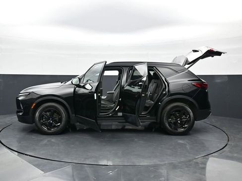 Used 2023 Chevrolet Blazer LT w/ Sound & Technology Package image 45