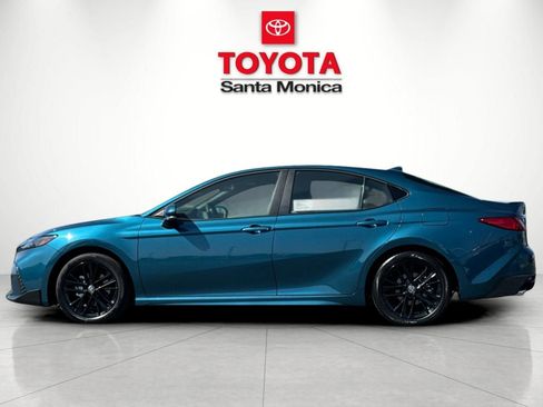 New 2026 Toyota Camry SE FWD image 8