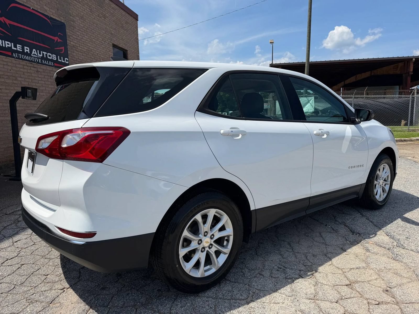 Used 2018 Chevrolet Equinox LS FWD image 8