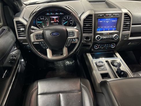 Used 2021 Ford Expedition XLT image 21