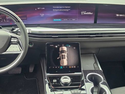 New 2026 Cadillac Escalade ESV Sport w/ Touring Package AWD/4WD image 19