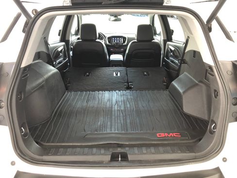 Used 2019 GMC Terrain SLT w/ Preferred Package FWD image 9
