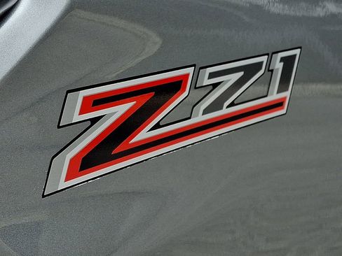 Used 2024 Chevrolet Colorado Z71 w/ Z71 Convenience Package 2 AWD/4WD image 31