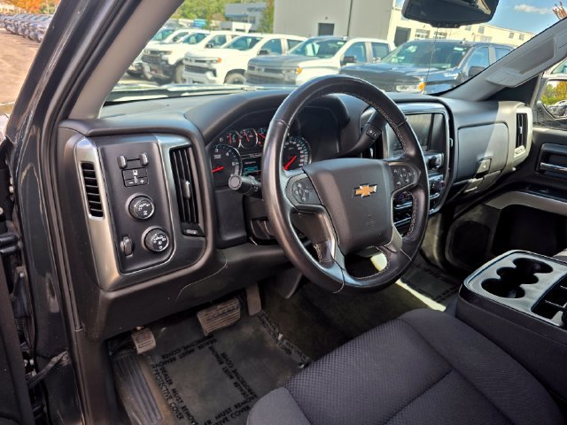 Used 2018 Chevrolet Silverado 1500 LT w/ All Star Edition AWD/4WD image 20