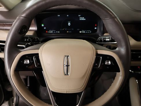 Certified 2024 Lincoln Aviator Reserve w/ Equipment Group 201A image 3