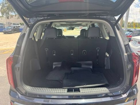 Used 2025 Kia Telluride S FWD image 12