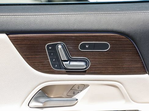 Certified 2026 Mercedes-Benz GLA 250 image 22