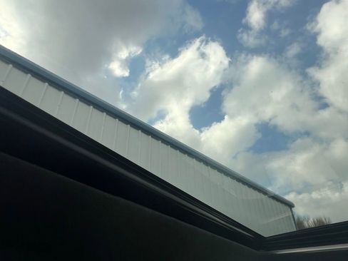 Used 2024 GMC Sierra 1500 AT4X image 32