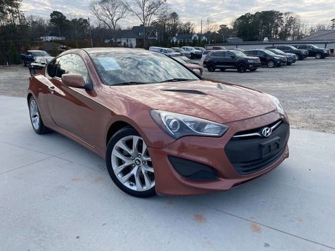 Used 2013 Hyundai Genesis 2.0T image 15