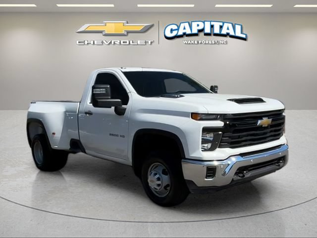 Used 2025 Chevrolet Silverado 3500 W/T AWD/4WD image 7