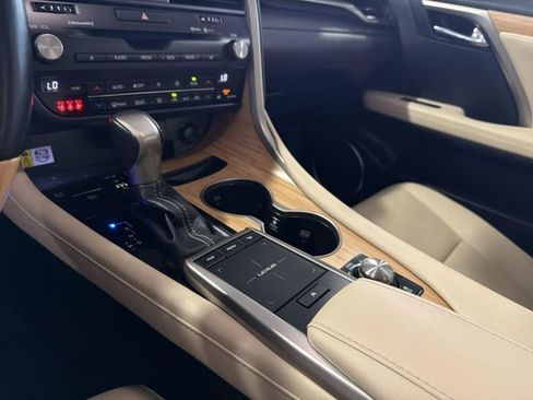 Certified 2022 Lexus RX 350 AWD w/ Premium Package image 18