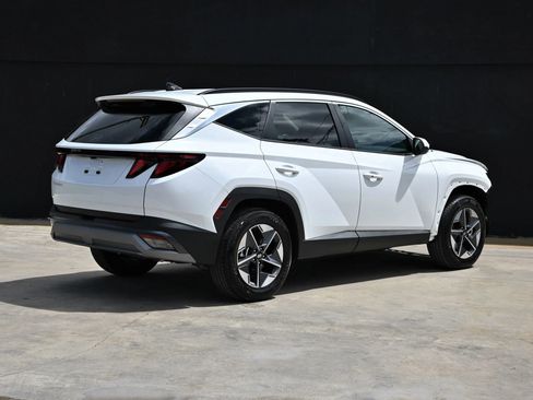 Used 2026 Hyundai Tucson SEL image 5