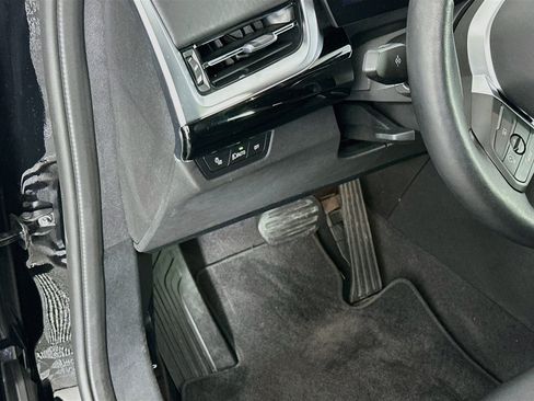 Used 2026 BMW X2 xDrive28i AWD/4WD image 17
