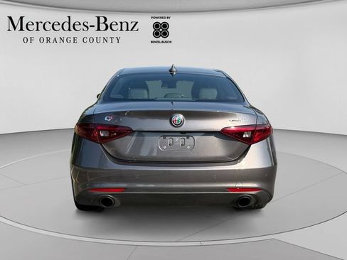 Used 2023 Alfa Romeo Giulia Sprint AWD/4WD image 3