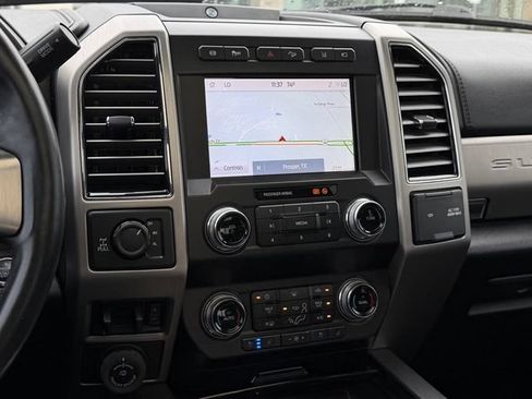 Used 2020 Ford F250 Platinum w/ FX4 Off-Road Package AWD/4WD image 13