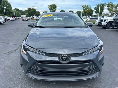 Used 2024 Toyota Corolla LE FWD image 2