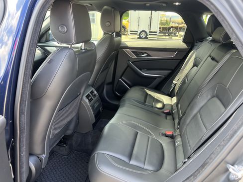 Certified 2023 Jaguar F-PACE R-Dynamic S AWD/4WD image 31
