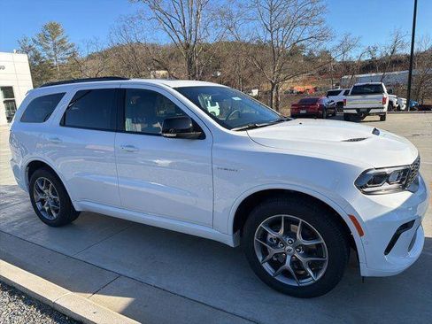New 2026 Dodge Durango GT image 2