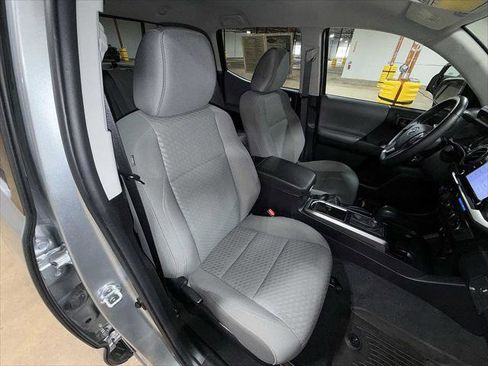 Certified 2023 Toyota Tacoma SR5 AWD/4WD image 16
