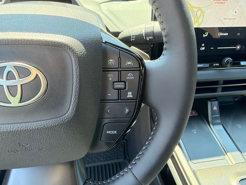 Used 2026 Toyota bZ FWD image 18