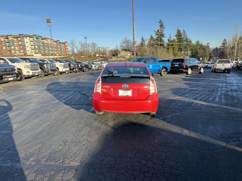 Used 2015 Toyota Prius Four image 5