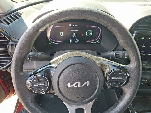 Certified 2023 Kia Soul S FWD image 19