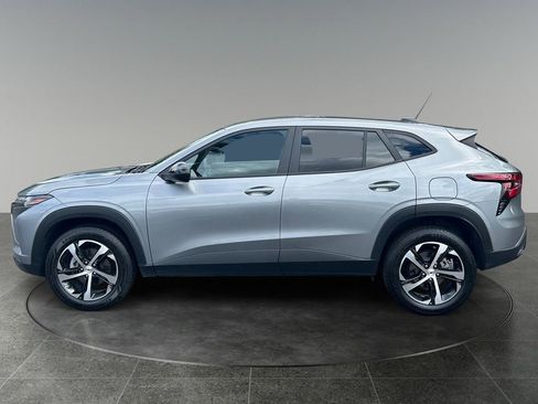 Used 2025 Chevrolet Trax RS w/ Driver Confidence Package FWD image 6
