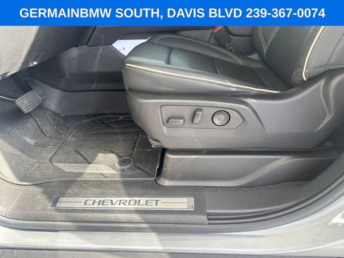 Used 2024 Chevrolet Tahoe Premier w/ Premium Package AWD/4WD image 13