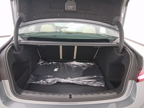 New 2026 BMW 330i Sedan w/ Premium Package image 25