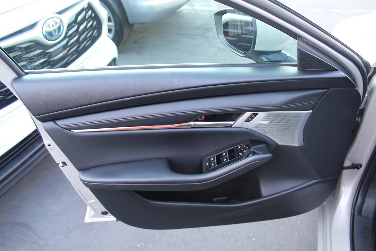 Used 2024 MAZDA MAZDA3 s FWD image 16