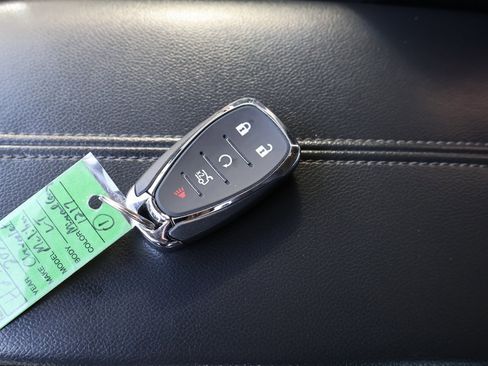 Used 2023 Chevrolet Malibu LT image 34