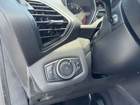 Used 2019 Ford Escape S FWD image 33
