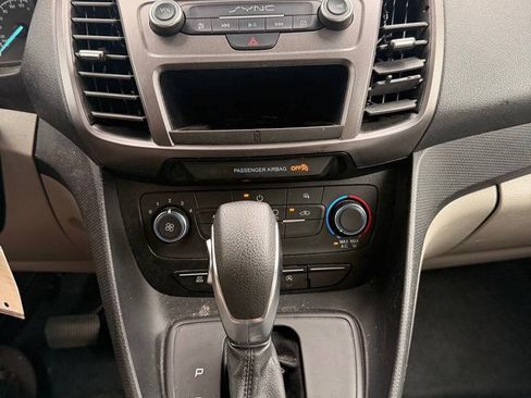 Used 2022 Ford Transit Connect XLT FWD image 12