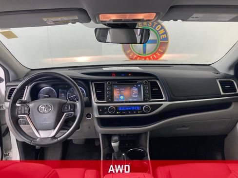 Used 2017 Toyota Highlander Limited w/ Carpet Mat Package AWD/4WD image 6