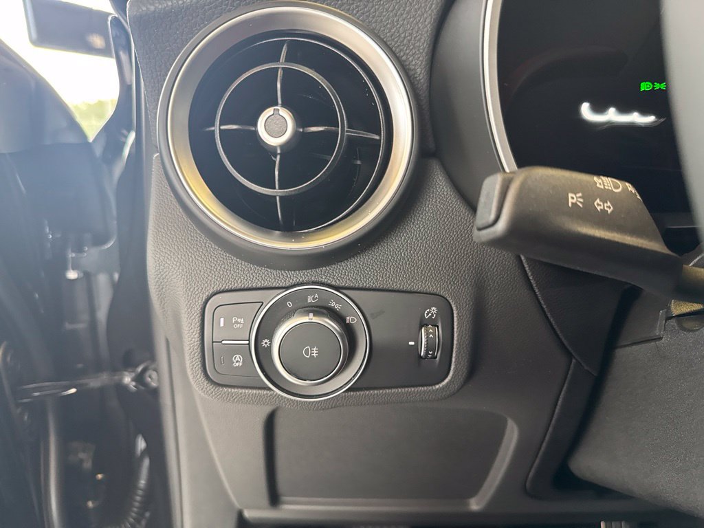 New 2026 Alfa Romeo Stelvio Sprint AWD/4WD image 18