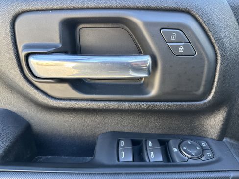 Used 2023 GMC Sierra 3500 Pro w/ Convenience Package image 15