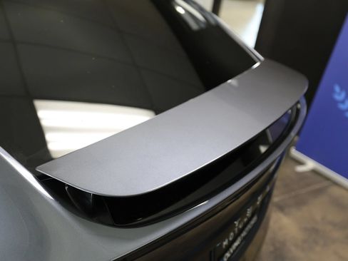 Used 2018 Tesla Model X 75D AWD/4WD image 16