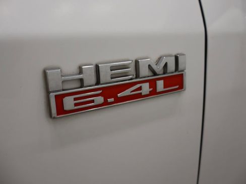 Used 2020 RAM 2500 Tradesman w/ Chrome Appearance Group image 40