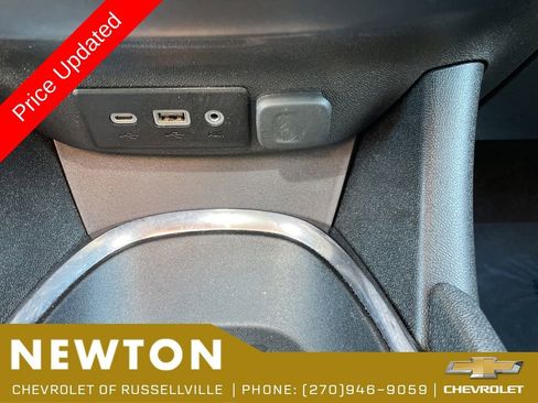 Used 2024 Chevrolet Malibu LT FWD image 19