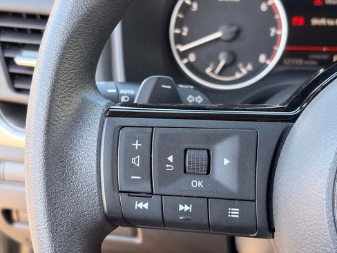 Certified 2023 Nissan Rogue SV FWD image 26
